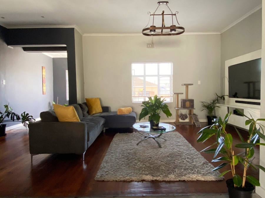 3 Bedroom Property for Sale in Kenilworth Upper Western Cape